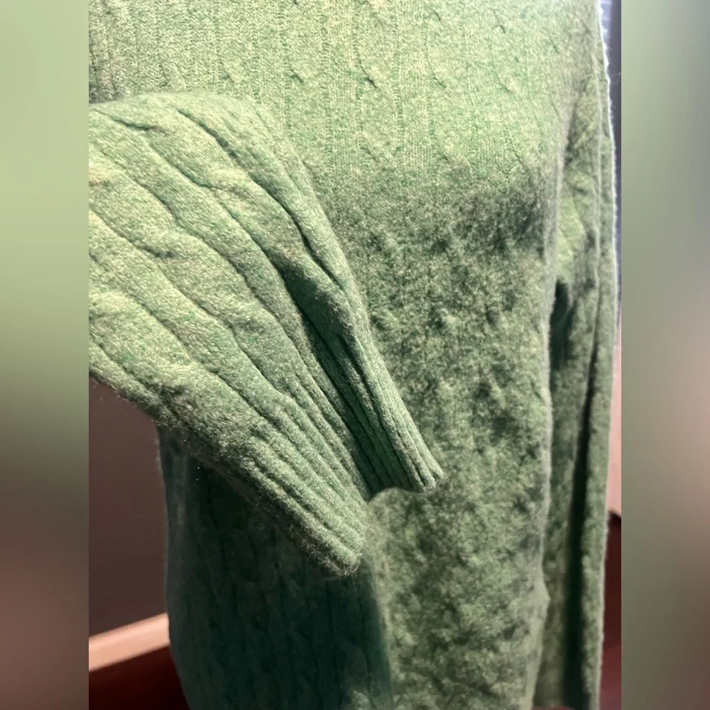 Teal J. Crew Turquoise Cable Knit Women's turtleneck . Size M